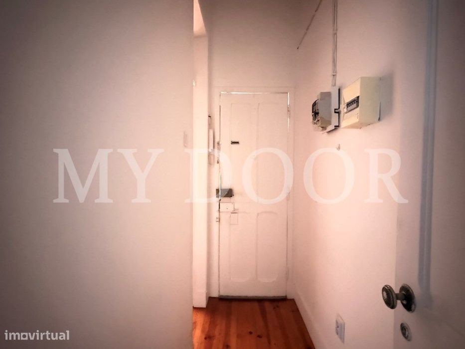 Apartamento T1 em Moscavide - Muita luz solar - Central