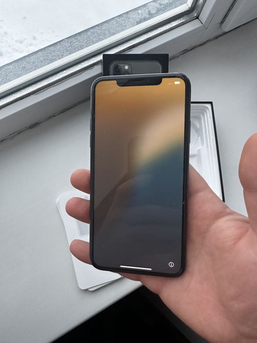 Продам Iphone 11 pro max 256gb