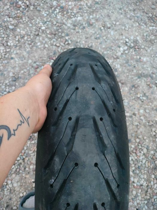 Opona 160/60/17 Michelin Road 5