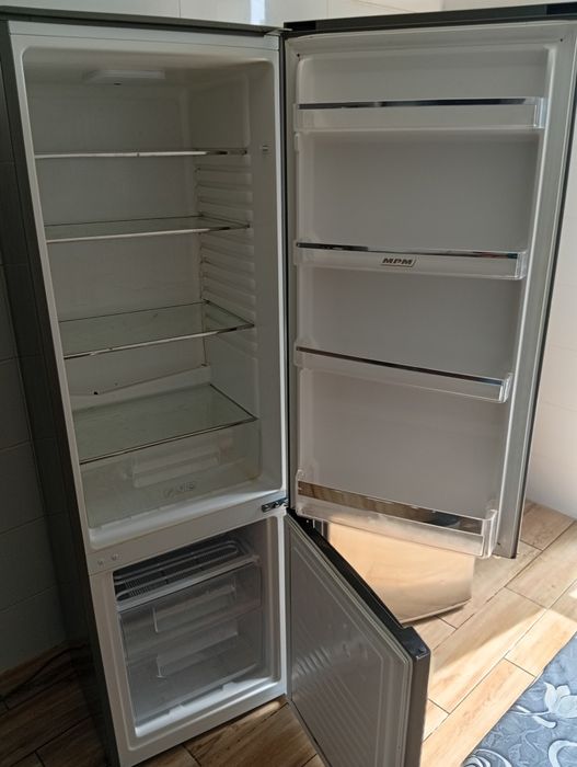 Lodówka Mpm INOX stan bardzo dobry  możliwość transportu