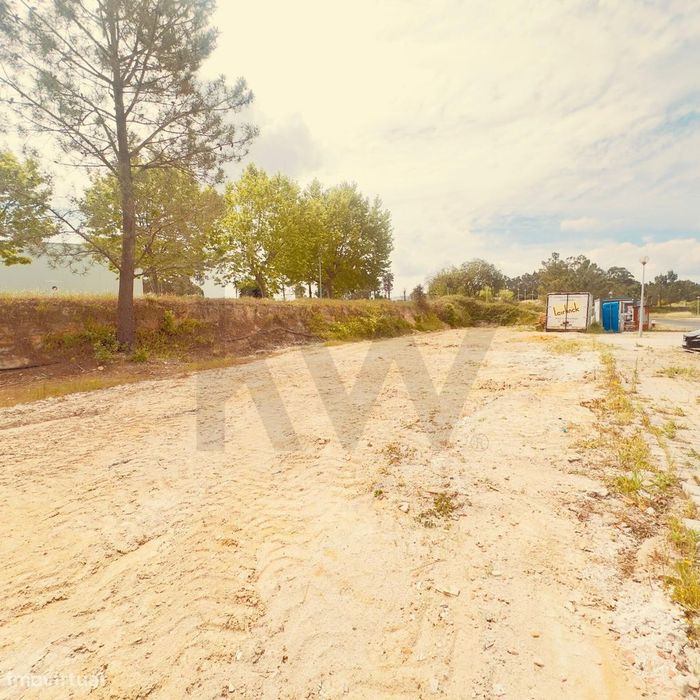 Prestigious Plot in the Portela da Vila Housing Development