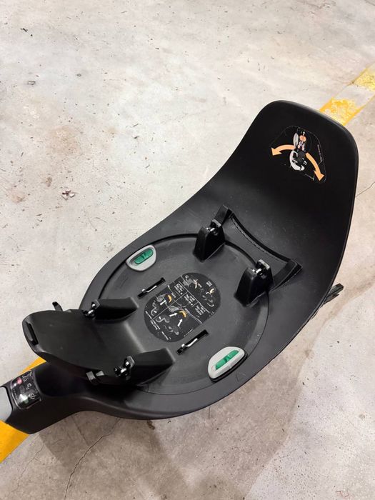 Cybex Cloud T i-Size Cozy Beige + isofix + adaptadores Melio