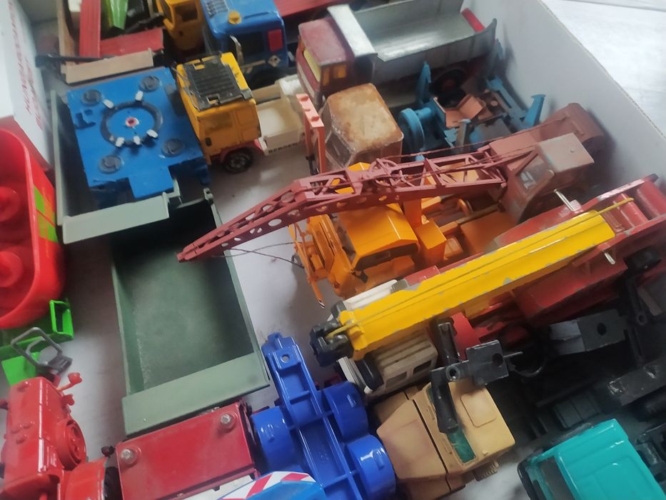 Zabawki siku matchbox welly majorette