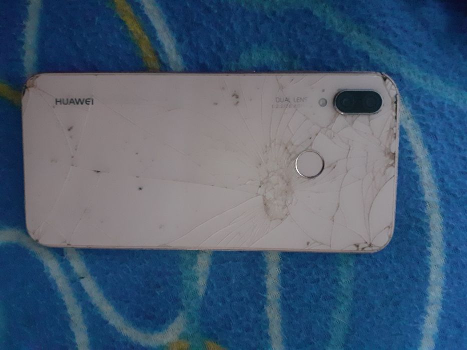 Huawei para peças faço preço razoável a quem tiver interesse