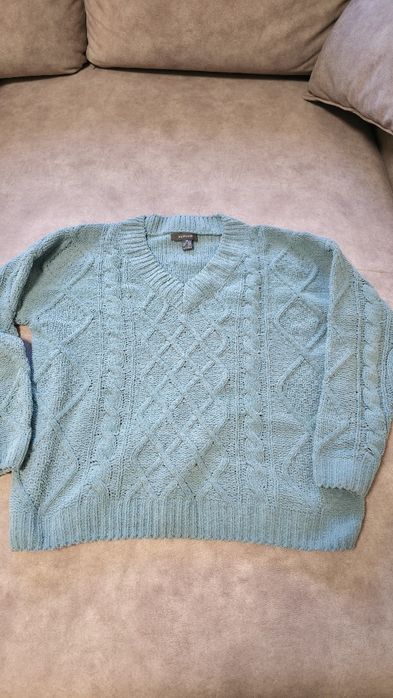 Кофтинки б/у в чудовому стані , розмір M/ L