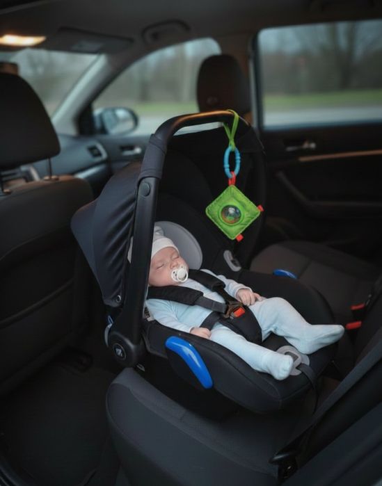 Срочно!В гарному стані автокрісло Avionaut Anex в авто та на коляску