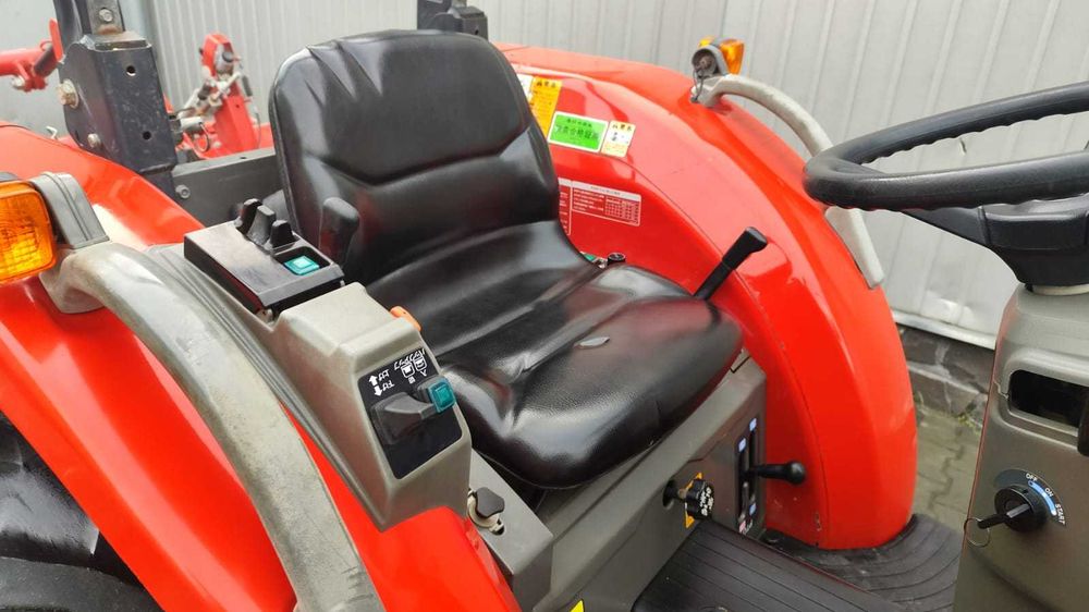 Japoński traktorek Yanmar RS 27 z glebogryzarką 4x4 27 KM Rewers Wspom