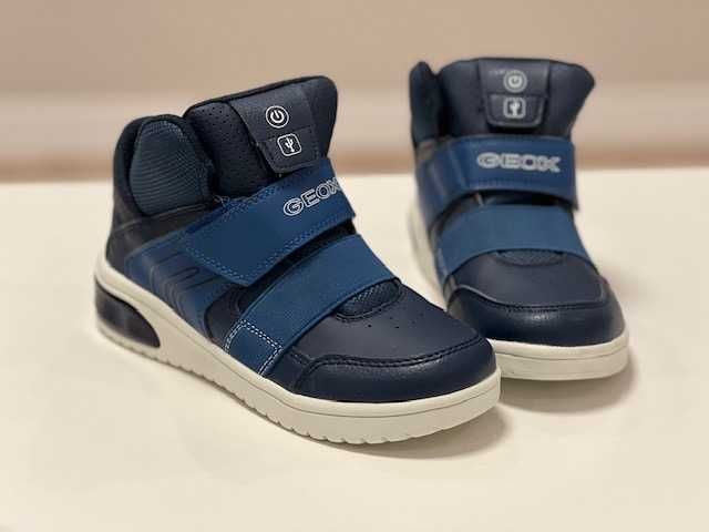 Високі демі кросівки Geox XLED, 39 євро