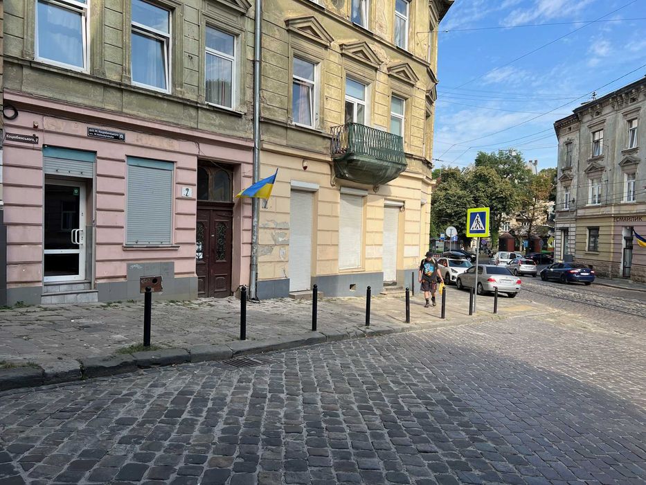 Фасадне приміщення, оренда від власника!