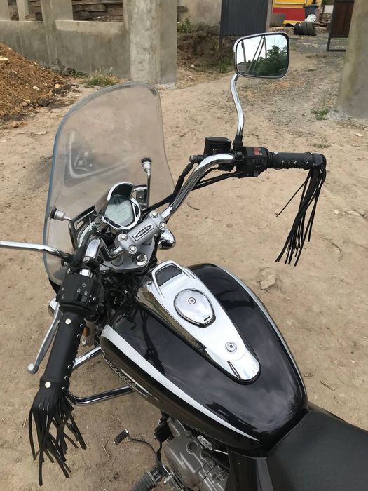 Продам мотоцикл Bajaj Avenger 220