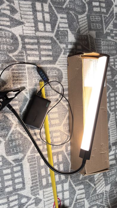 Лампа настільна на прищіпці 10W 50 led