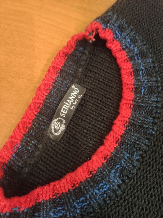 Продам свитер мужской