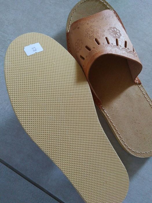 Sprzedam nowe kapcie