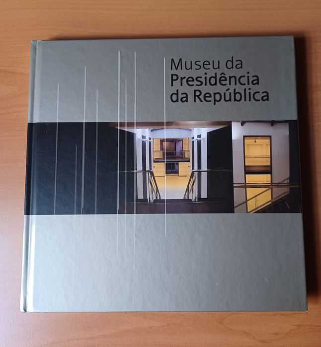 Livro CTT com selos Museu da Presidência da República