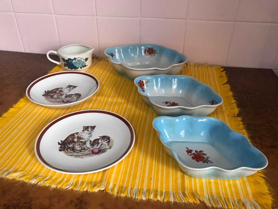 Cалатники тарелки Kahla коты Германия кувшин/молочник Англия раритет