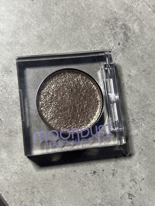 Urban Decay UD Moondust cien do powiek Lithium