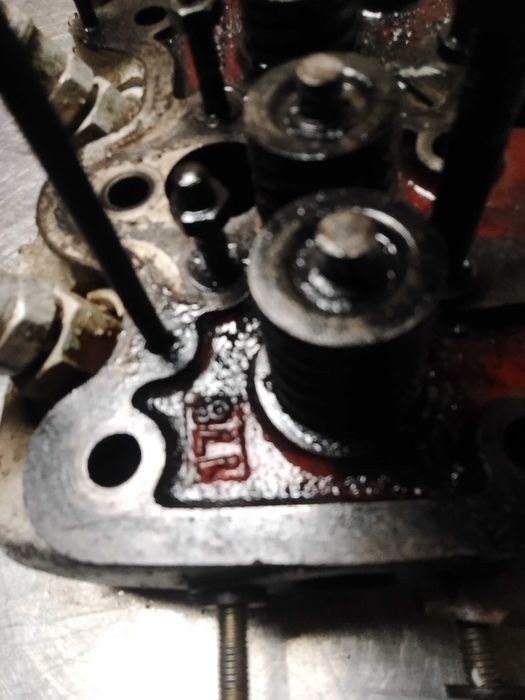 Głowica Hanomag Perfekt 400 części silnikowe