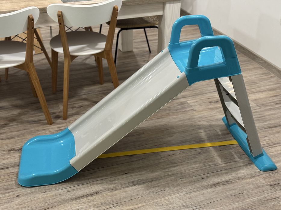 Zjeżdżalnia dla dzieci domowa