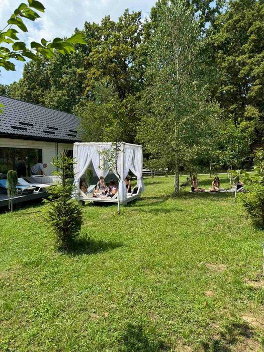 Продається діючий відпочинковий комплекс в горах в с. Грушево.