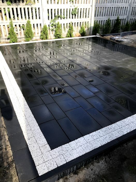 Brukarz układanie kostki brukowej oraz usługi minikoparka prace ziemne