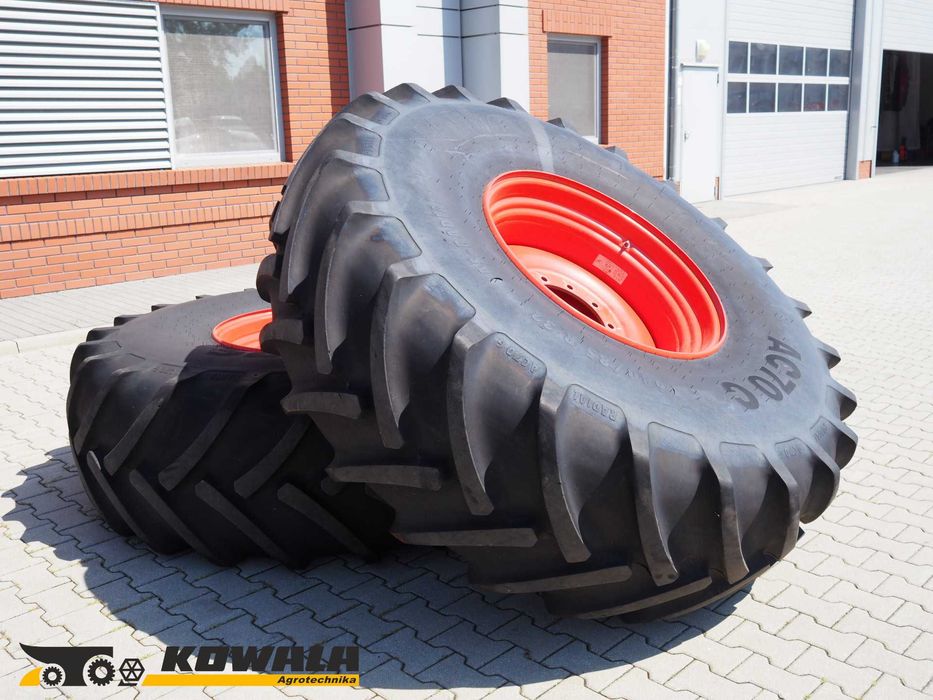 Claas Lexion Tucano - koła przednie Mitas 680/85 R32