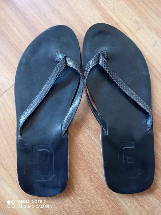 Chinelos de dedo Dolce e Gabbana originais