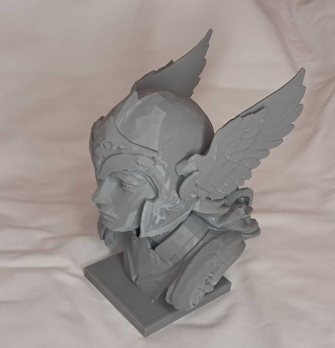 Фігурка валькірії, сірий пластик