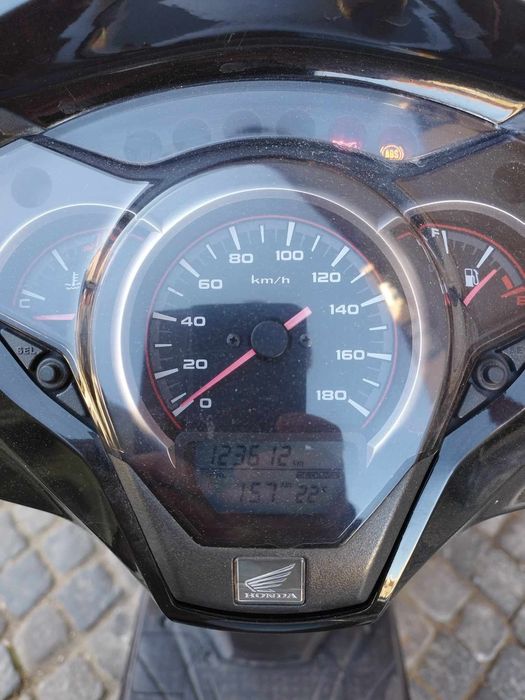 Honda SH 300cc Preta