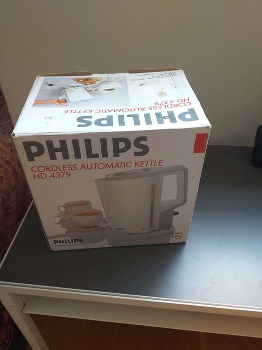 Eletrodomésticos em bom estado- Batedeira, Chaleira e Ferro de engomar