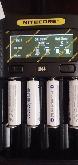 Заряднє Nitecore D4, Заряднє UM4,(оригінал) до 1500 ма макс, зарядне Li-ion Ni-MH/Ni-Cd,для АА, ААА, 18650, 21700