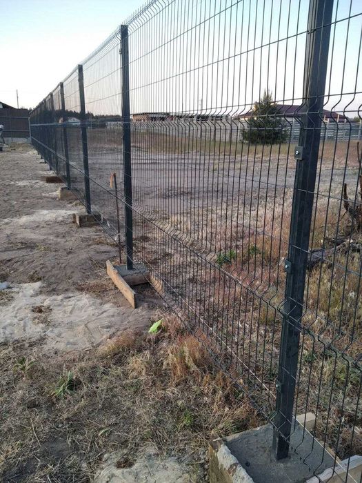 Металевий зелений паркан висота 1,5/1,7/2,0м Сітка 3Д. огорожа. Монтаж