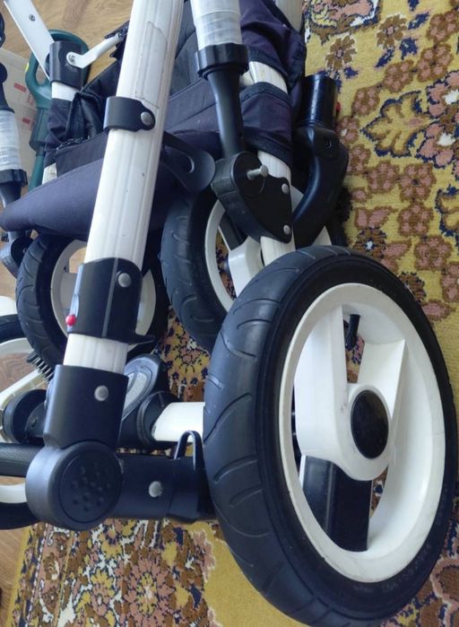 Дитяча коляска,дешево