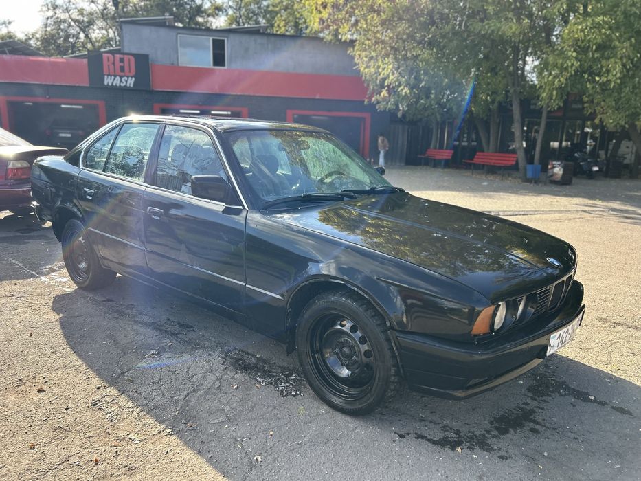 Продам легендарную BMW