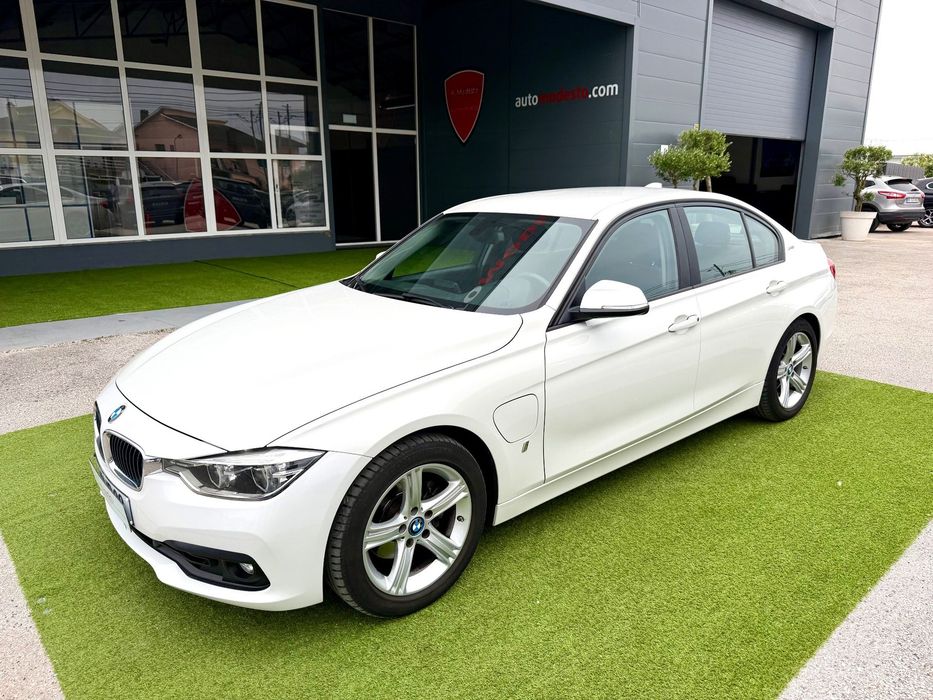 BMW 330 e iPerformance Advantage