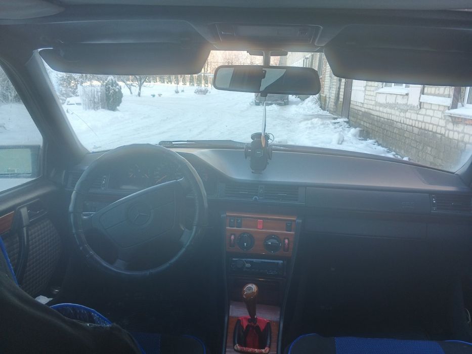 Продам мерседес124