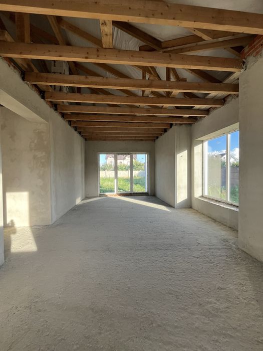 Продається одноповерховий особняк в передмісті Івано-Франківська