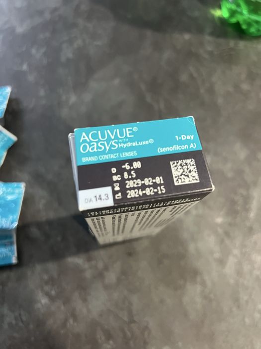 Щодені контактні лінзи Acuvue 1,5 пачки -6.0