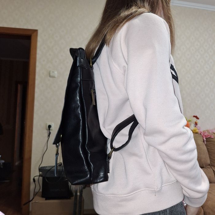 Рюкзак , чорний, жіночий.