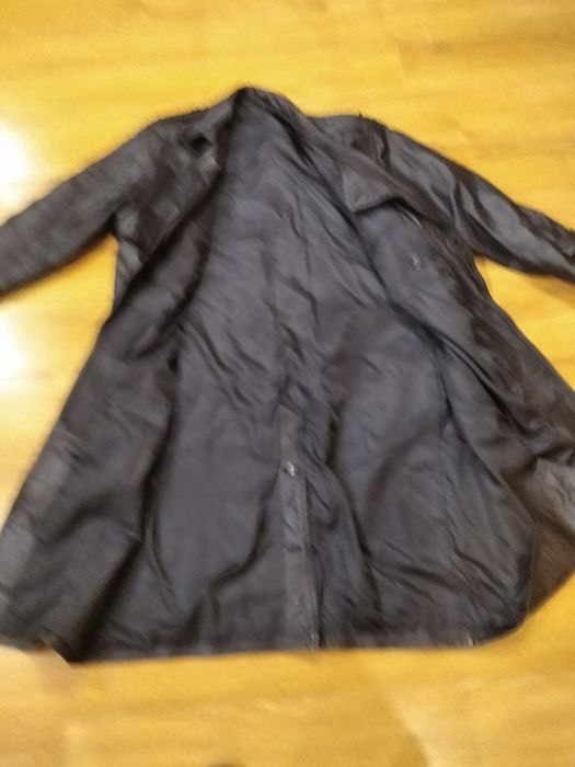 Продам кожаний плащ