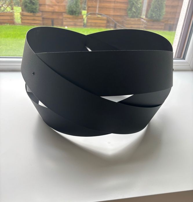 Żyrandol 25 cm średnica metalowy