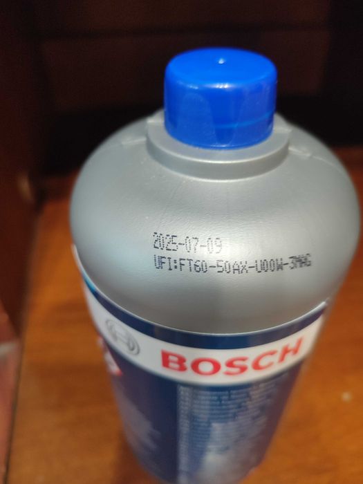Тормозная жидкость Bosch Dot 4