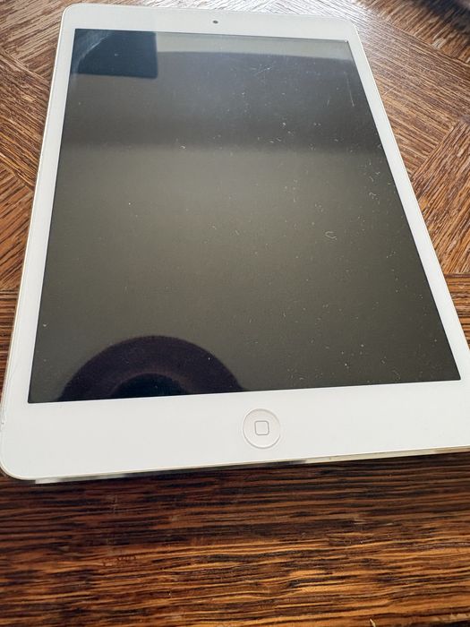 Ipad mini 2 16gb srebrny plus etui