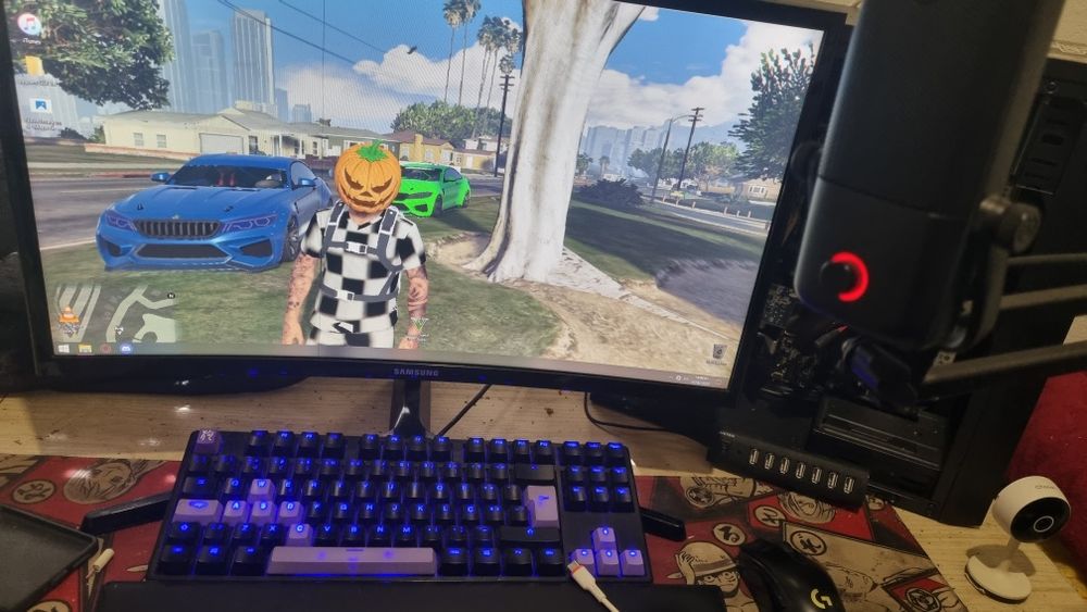 Complete PC gaming setup445210957784043520