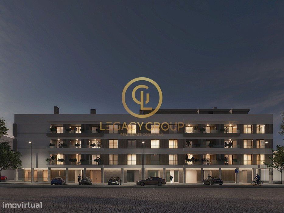 T4 Duplex Moderno com Terraços e Acabamentos de Alto Padrão