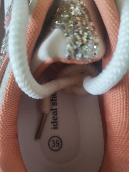 Tênis senhora novas