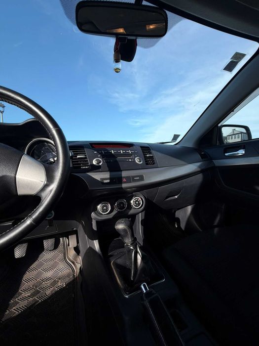 Mitsubishi Lancer
