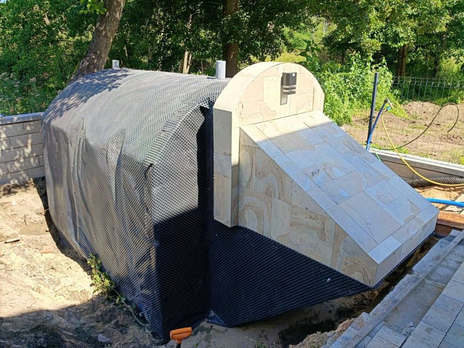 schron , piwniczka betonowa , ziemianka , piwnica , sauna ogrodowa