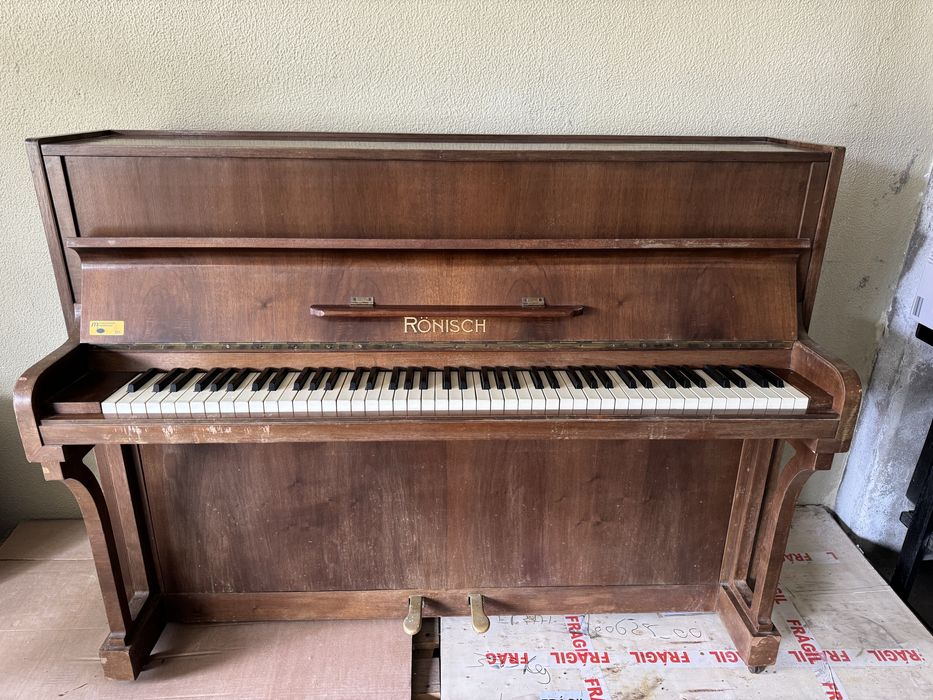 PIANO Alemão Rönisch