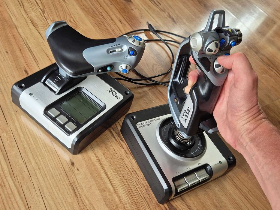 Kontroler Joystick Logitech Saitek X52 Flight Control System symulator lotu
