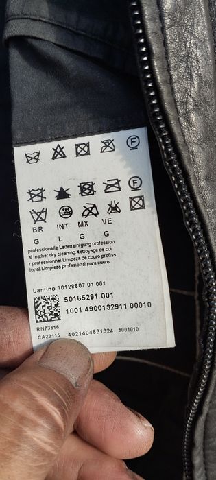 кожаная куртка Hugo Boss